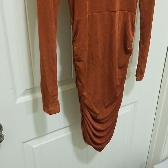 Coffee Long Sleeve Halter V-Neck Silk Bodycon Mini Dress sz Medium - Picture 13 of 14